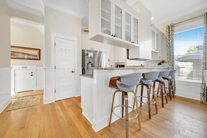 獨棟房屋, 多張床 (Daze Gone Bye) | 私人廚房 | 烤箱、烤麵包機