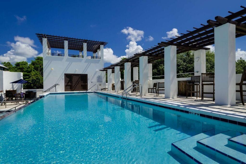 Casa, varias camas (Stay Salty) | Alberca | Alberca al aire libre 