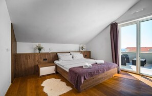 3 bedrooms, in-room safe, travel crib, free WiFi - Lovely home in Skuncini stani (Skuncini stani)