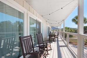 House, Multiple Beds (Double Down)