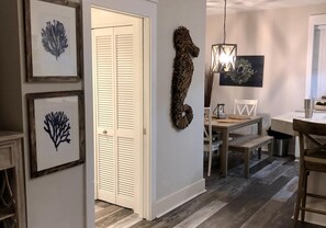 하우스, 침대(여러 개) (Coastal Blue 141) | 다이닝