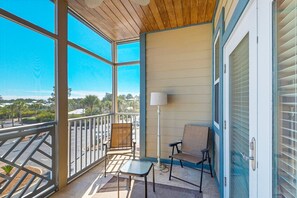 คอนโด, หลายเตียง (Churchill By The Sea 2308) | บริเวณที่พัก