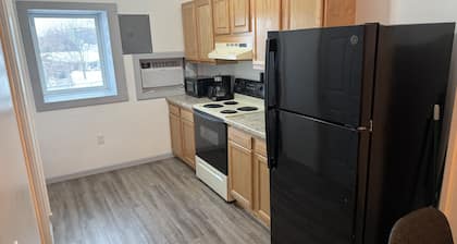 Quaint & Quiet 2 bed 1 bath