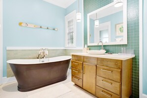 Ferienhaus, Mehrere Betten (Captain's Cottage) | Badezimmer
