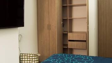 Escritorio y wifi gratis