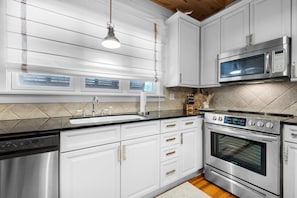 House, Multiple Beds (Bramble Cottage) | Private kitchen - Bramble Cottage (Santa Rosa Beach)
