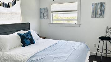 3 bedrooms, free WiFi, bed sheets