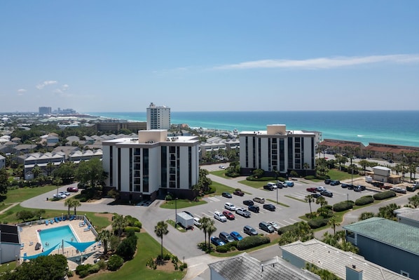 Condo, várias camas (Enclave 304B) | Fachada