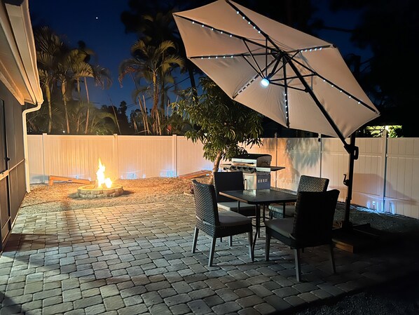 屋外ダイニングエリア