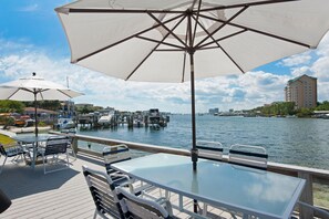 Condo, Multiple Beds (Dolphin Point #406C) | Outdoor dining - Dolphin Point #406c (Destin)