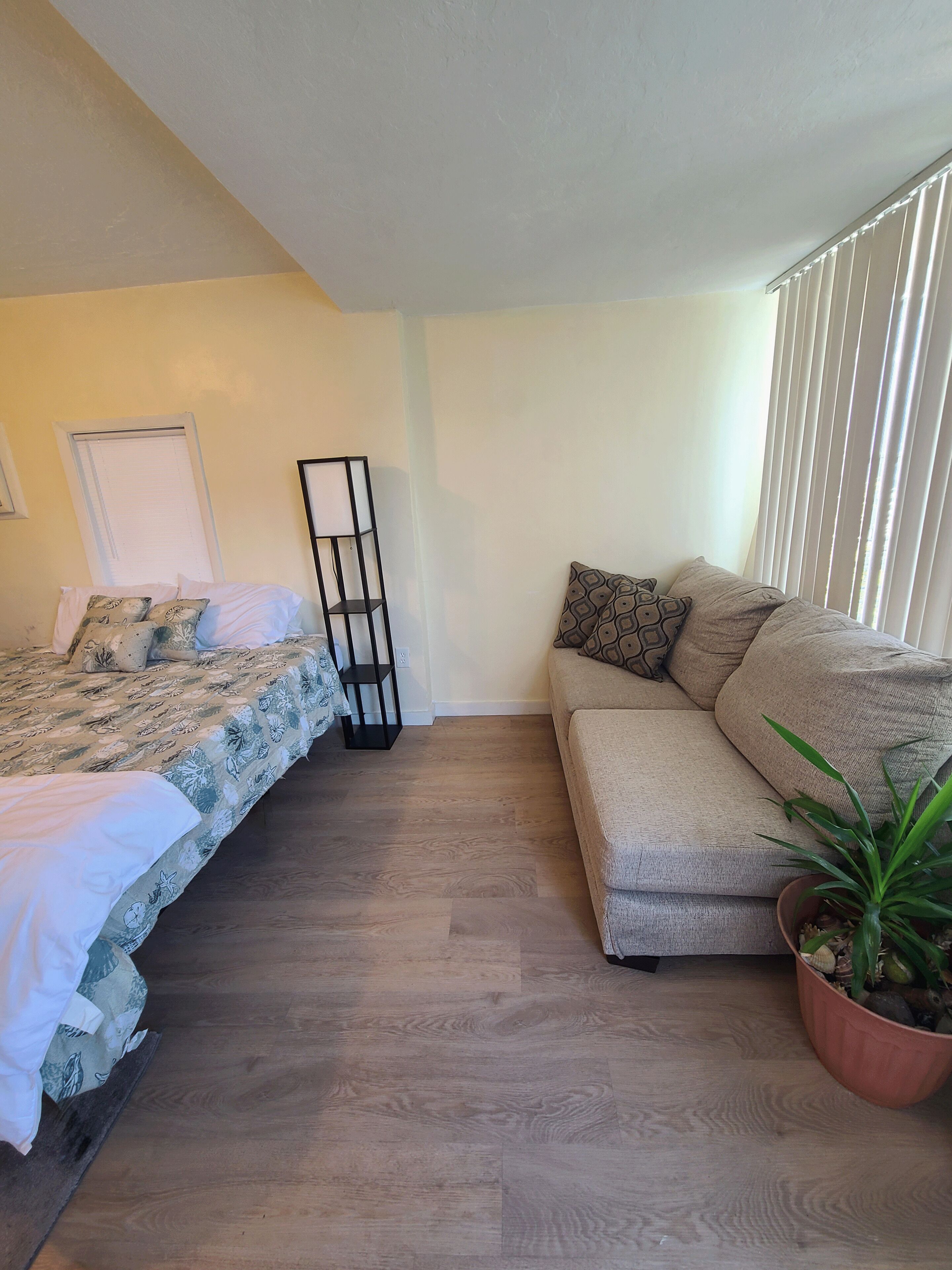 Photo - Hotel on Magnolia East 'HOME'