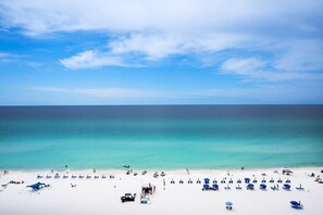 公寓客房, 多張床 (Majestic Beach Towers 2-909) | 海灘 | 位於海灘上