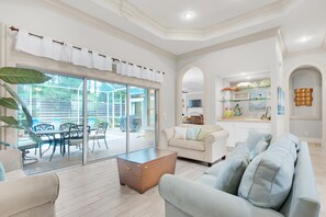 Living area - Eat.sleep.beach.repeat (Destin)