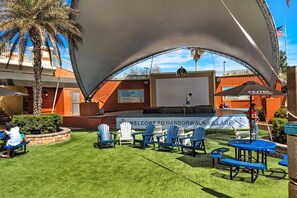 Condo, Berbilang Katil (St. Martin Beachwalk Villas 311) | Tempat makan luar