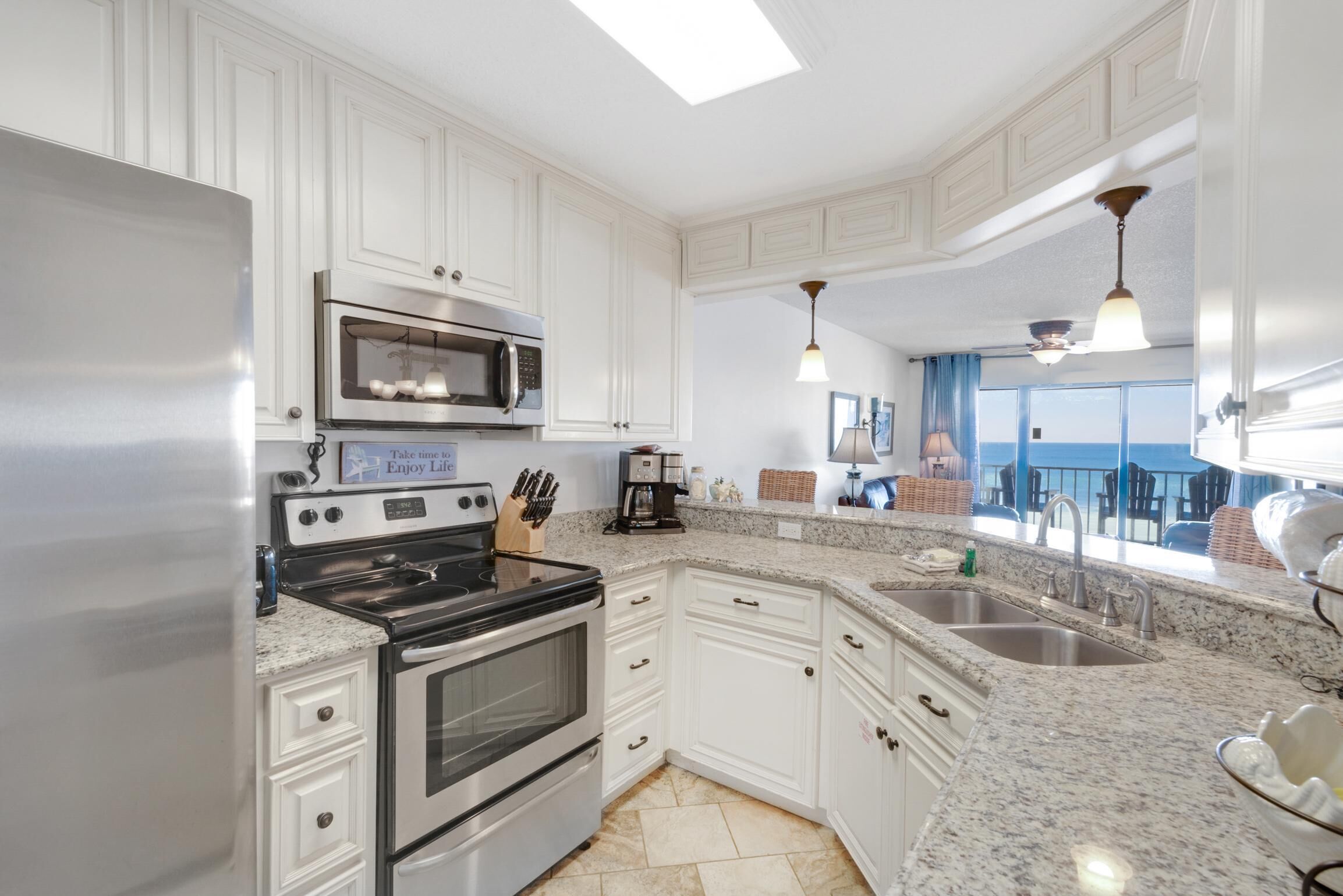 คอนโด, หลายเตียง (Summerhouse 502A) | ครัวส่วนตัว | เตาอบ, เตาปิ้งขนมปัง