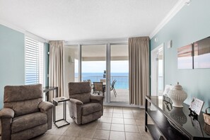Living area - Majestic Beach Towers 2-1509 (Panama City Beach)