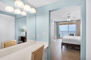 Apartment, Mehrere Betten (Majestic Beach Towers 2-1509) | 3 Schlafzimmer, WLAN