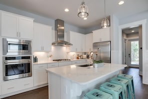House, Multiple Beds (Last Call at NatureWalk 30A) | Private kitchen