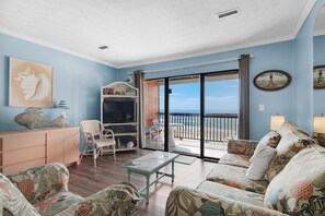 Leilighet, 1 kingsize-seng med sovesofa (Polynesian Village 211) | Oppholdsområde | TV