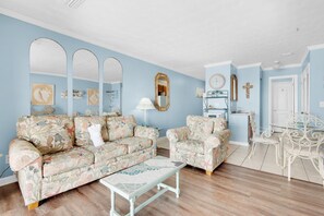 Condo, 1 King Bed with Sofa bed (Polynesian Village 211) | Living area - Polynesian Village 211 (Panama City Beach)