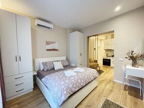 1 bedroom, iron/ironing board, free WiFi, bed sheets - AJ Apartments 2: Hidden Gem in the Heart of Tirana (Tirana)