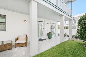 House, 2 Queen Beds (Sunset Serenade) | Terrace/patio