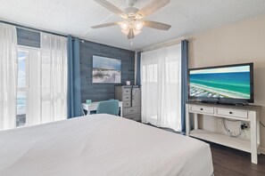 公寓客房, 多張床 (Emerald Isle 708) | 2 間睡房、Wi-Fi