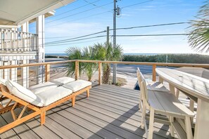 Hus, flere senger (Modern Beach Bungalow) | Utendørsservering