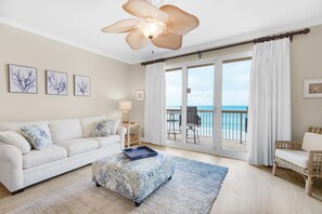 Living area - Seychelles 308 (Panama City Beach)