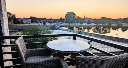 Bremer Avenue Penthouse