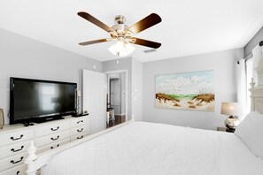House, Multiple Beds (Shore Beats Work)