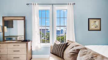 Studio, 1 giường cỡ queen (Village of South Walton B377-G) | Bàn ủi/dụng cụ ủi quần áo, truy cập Internet không dây