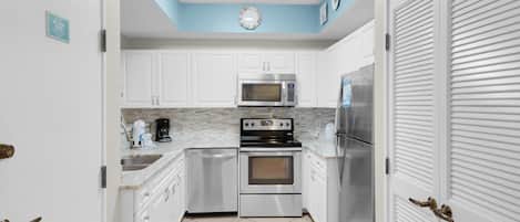 Condo, varias camas (Summit at Tops'l 403) | Cocina privada | Tostadora