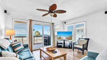 House, Multiple Beds (Ramsgate Harbour 60) | Living area