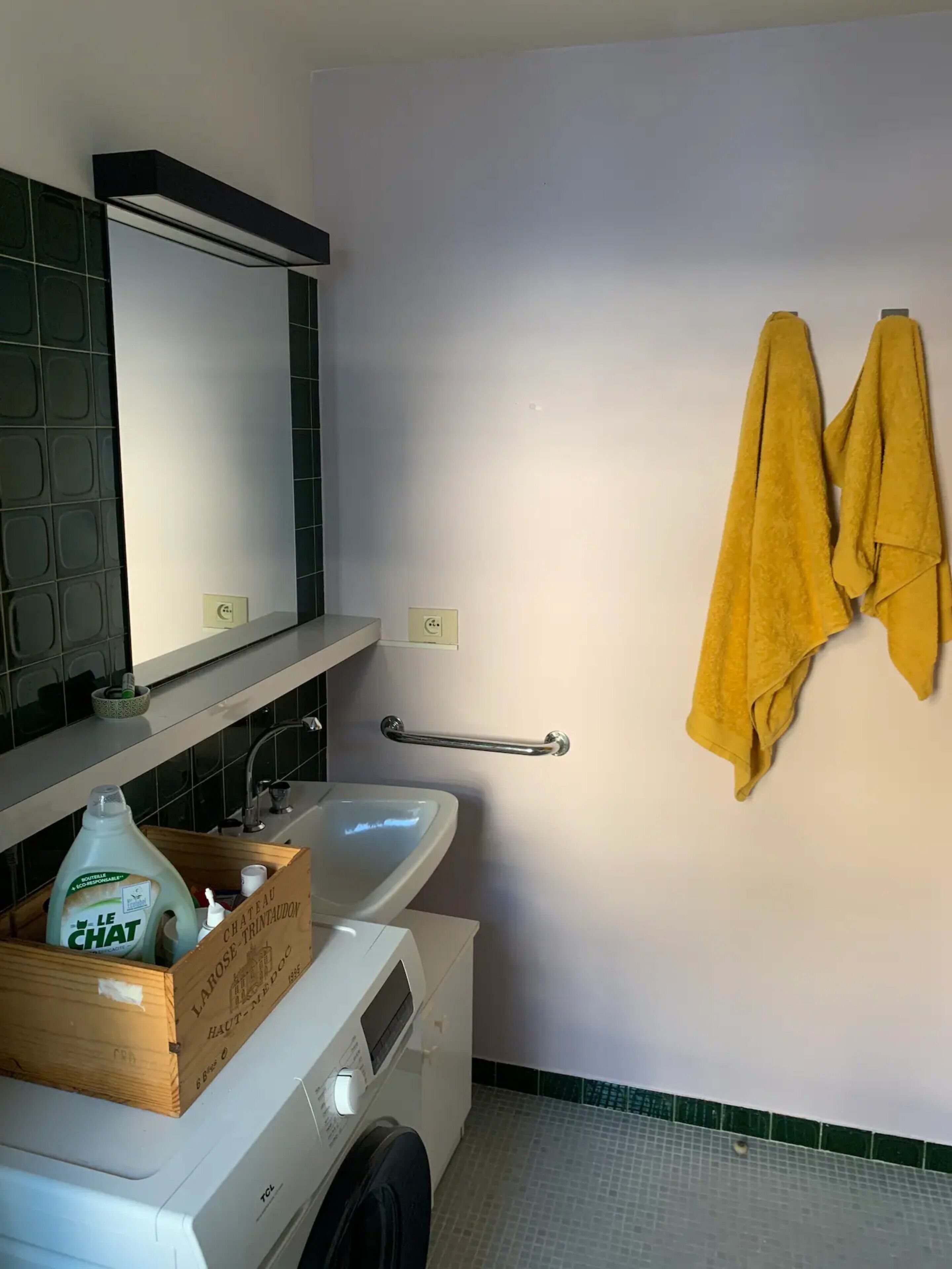 シャワー、タオル