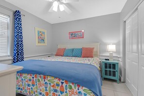 คอนโด, เตียงคิงไซส์ 1 เตียง และโซฟาเบด (Gulf View 216) | 1 ห้องนอน, Wi-Fi