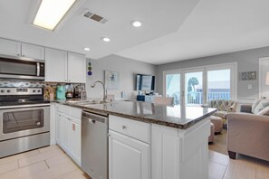 Condo, 1 King Bed with Sofa bed (Gulf View 216) | Private kitchen - Gulf View 216 (Miramar Beach)