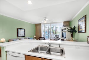 Condo, 1 King Bed with Sofa bed (Destin West Bayside Sandpiper L07) | Interior