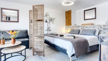 Ferros/tábuas de passar roupa, Wi-Fi de cortesia, roupa de cama