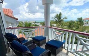Property grounds - Ocean View Condo, Providenciales (Richmond  Hill Providenciales)