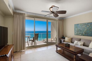 Leilighet, 1 kingsize-seng med sovesofa (Shores of Panama 1313) | Oppholdsområde | TV