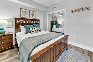 Condo, várias camas (Majestic Beach Towers I 2002 Stay Sal) | 4 quartos, Wi-Fi