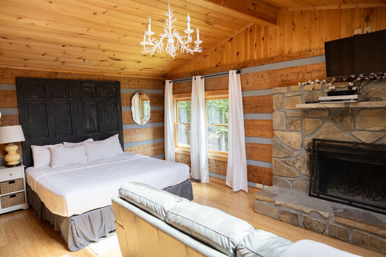 4 bedrooms, iron/ironing board, travel cot, free WiFi