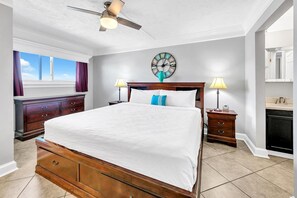 Apartamento, 1 cama de matrimonio grande con sofá cama (The Summit 1323) | 1 dormitorio y wifi