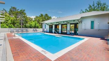 Hus - flere senge (Magnolia Cottage) | Pool | Udendørs pool, opvarmet pool