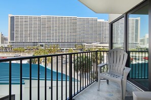 公寓客房, 多張床 (Sunbird 412E) | 住宿一隅