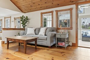 Smart TV - High Tide Cottage is located in town and just steps from Ogunquit Beach! (Ogunquit)