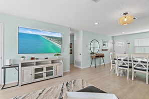 Maison, plusieurs lits (Eternal Summer) | Intérieur