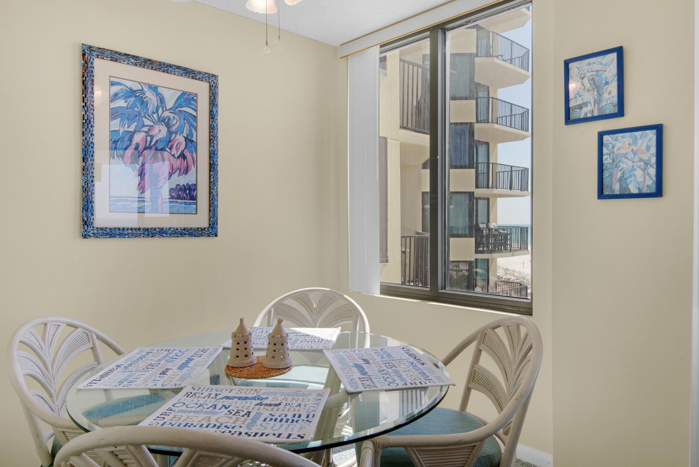 Leilighet, 1 kingsize-seng med sovesofa (Sunbird 508E) | Spiseområde