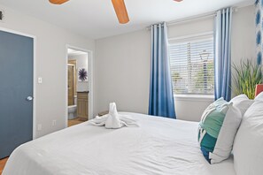 Hus, flere senger (SouthBay by the Gulf #122 - Salty Paw) | 3 soverom og wi-fi